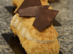 Salty Caramel Éclair